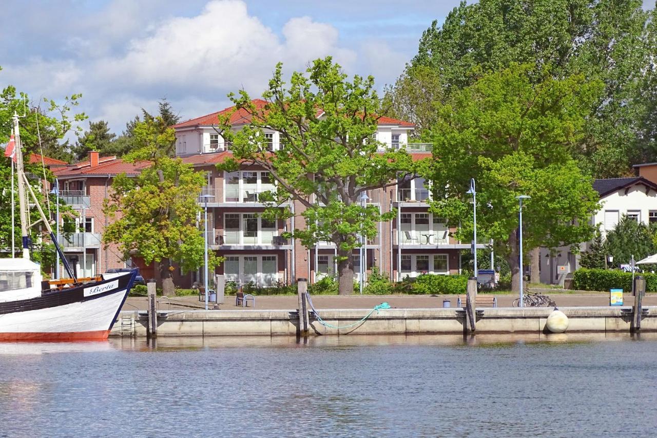 Hafennahe Penthousewohnung Mit Meerblick - Hafenresidenz Lauterbach Fewo 2-7 Ngoại thất bức ảnh