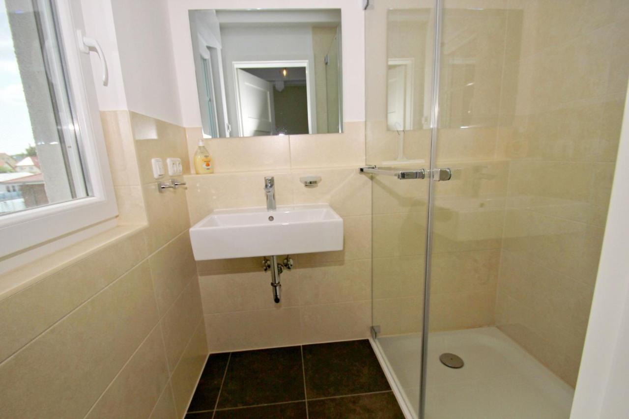 Hafennahe Penthousewohnung Mit Meerblick - Hafenresidenz Lauterbach Fewo 2-7 Ngoại thất bức ảnh